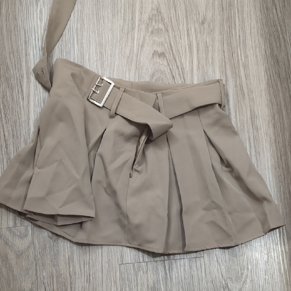 Large Bridge Skort Women's With Belt